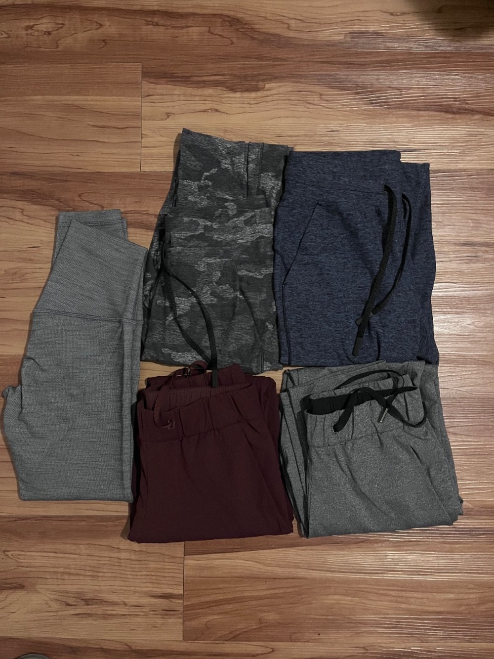 Lululemon Size 4 Pants Bundle